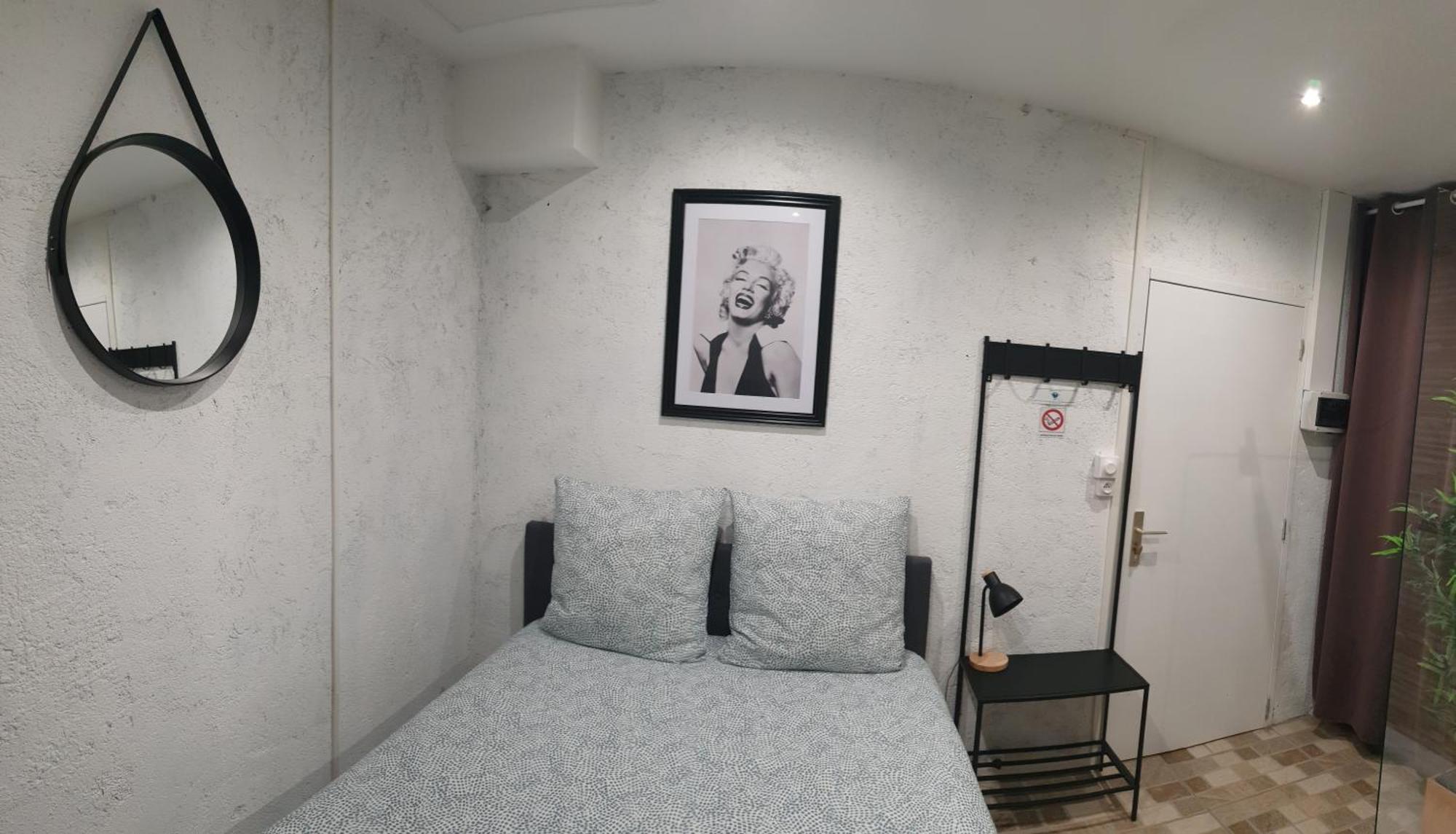 Au 36, Les Apparts Hotel ז'ואני מראה חיצוני תמונה