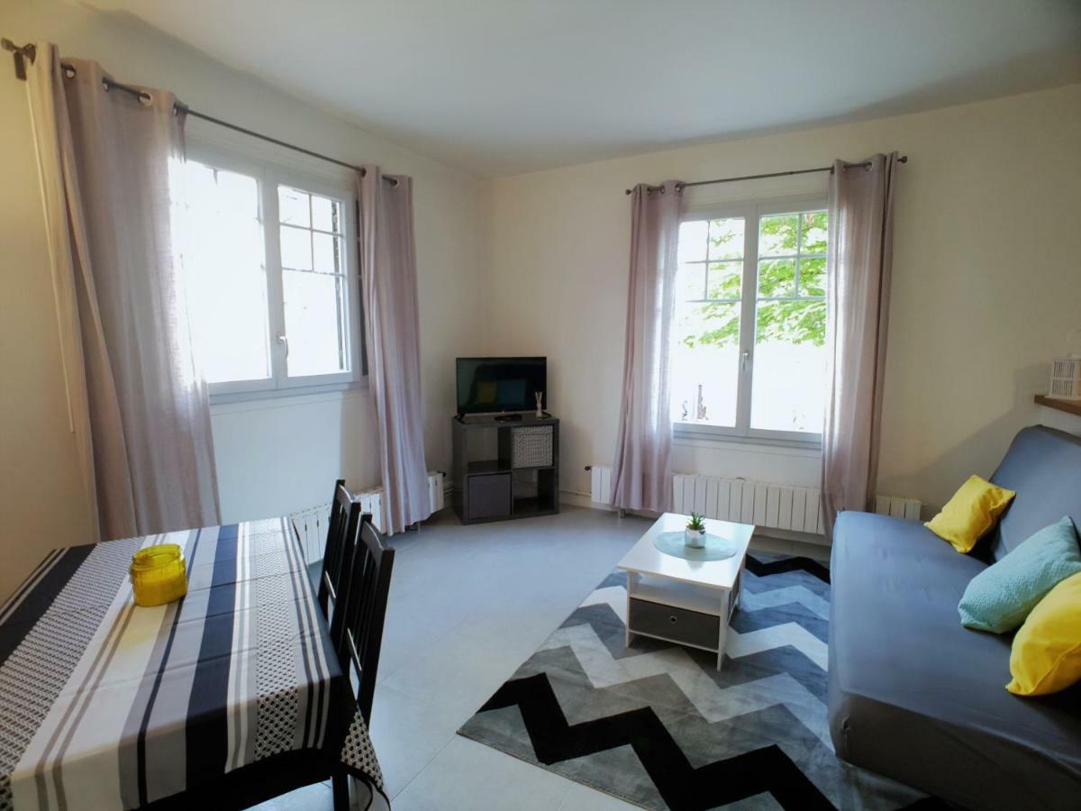 Au 36, Les Apparts Hotel ז'ואני מראה חיצוני תמונה